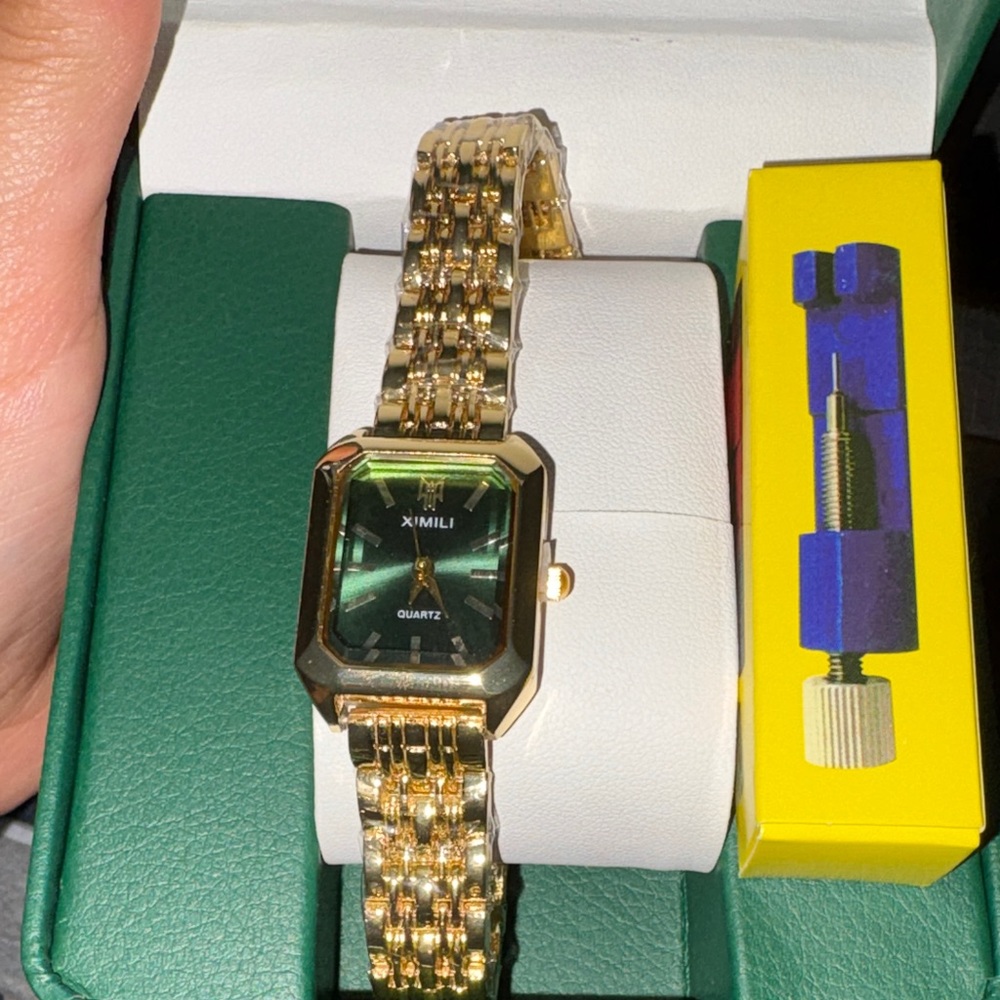 XIMILI Gold-Tone Bracelet Watch with Green Dial